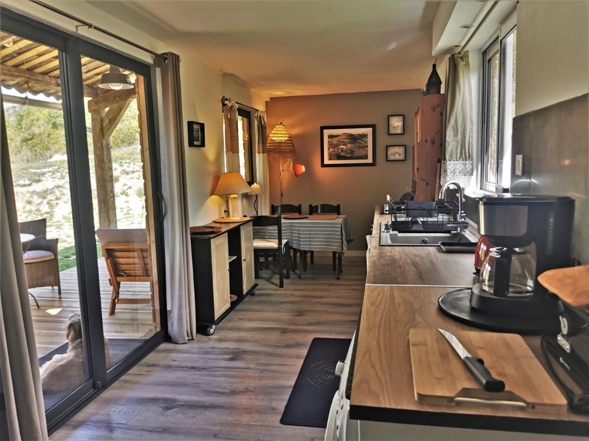 La Peyregoune, Logement En Pleine Nature Et Table D'Hotes Blieux Exterior photo